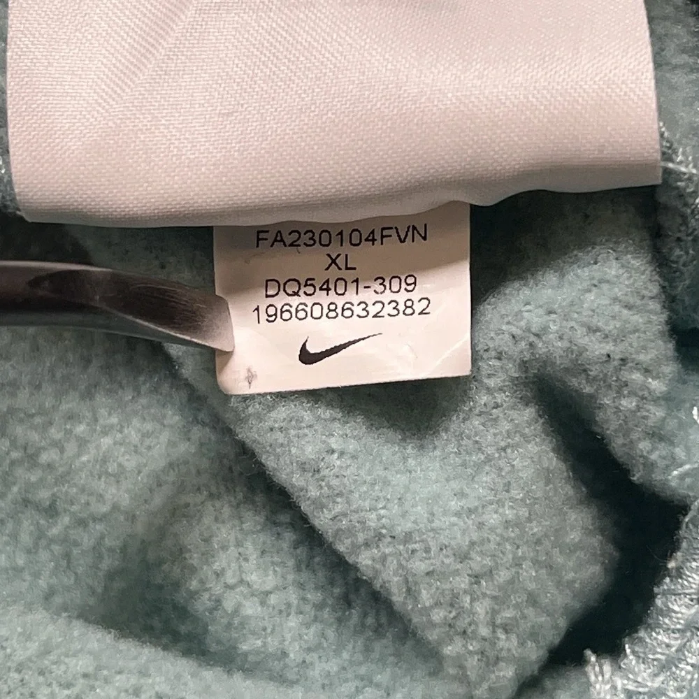 Nike excellent preowned